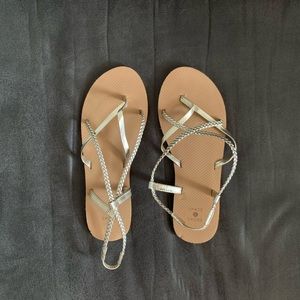 Shade and Shore sandals